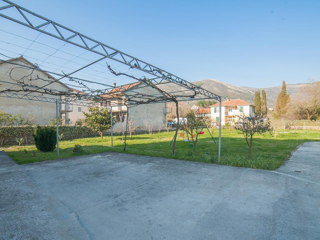 Apartments Ivo Bozinovic Tivat Exterior foto